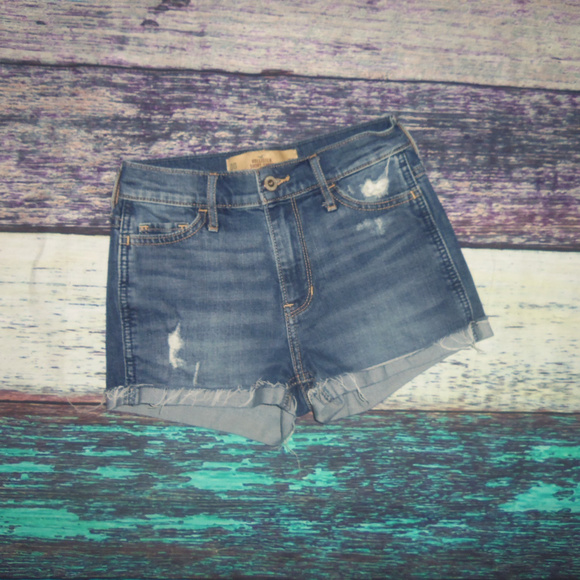 Hollister Pants - Hollister High Rise Short Shorts 00